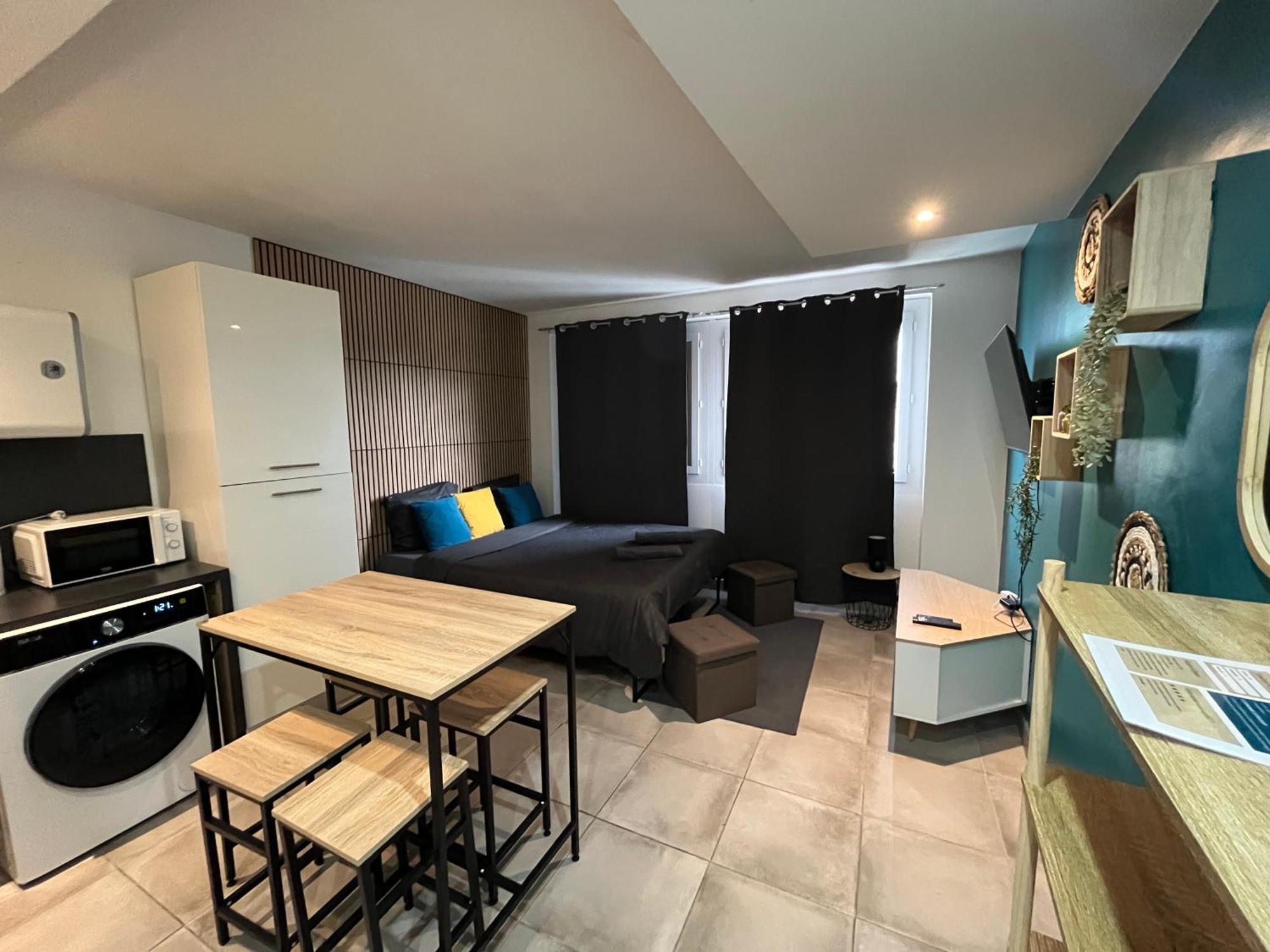 Studio Confortable Avec Balcon Villeneuve-sur-Lot Exterior photo